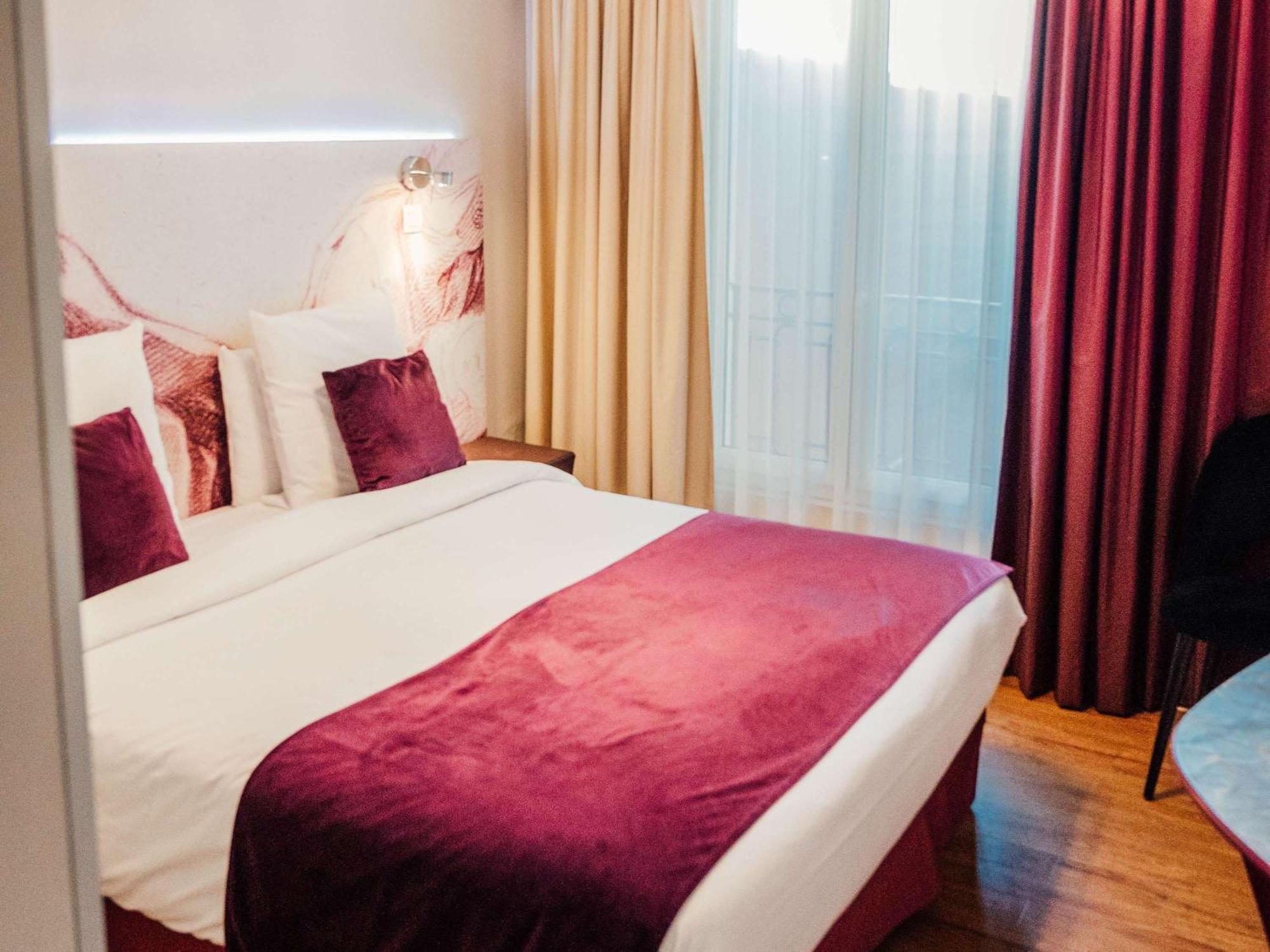 Mercure Paris Bastille Marais Exteriör bild
