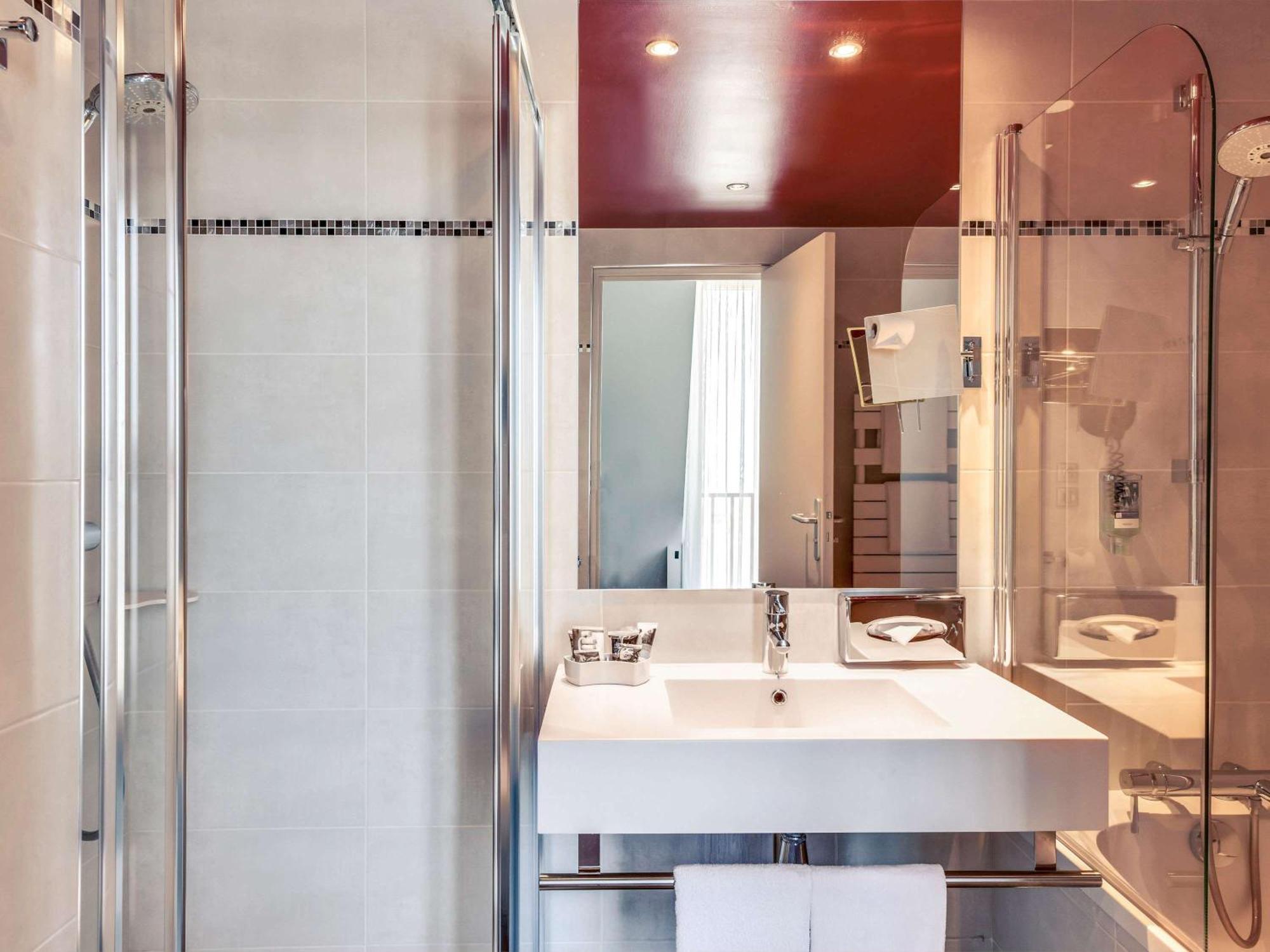 Mercure Paris Bastille Marais Exteriör bild